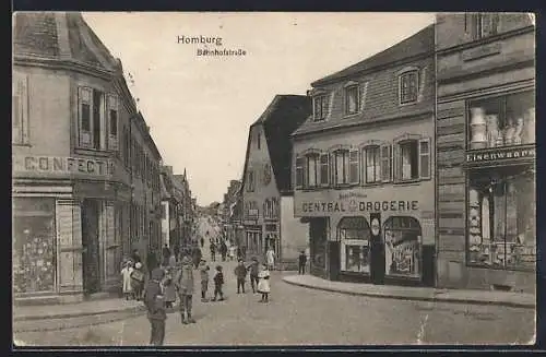AK Homburg / Pfalz, Bahnhofstrasse mit Central-Drogerie