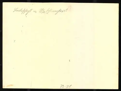 Fotografie unbekannter Fotograf und Ort, Bergbau, Becherschacht mit Förderturm und Maschinenhaus