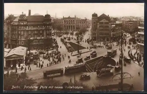 AK Berlin-Tiergarten, Potsdamer Platz mit neuem Verkehrsturm, Strassenbahn