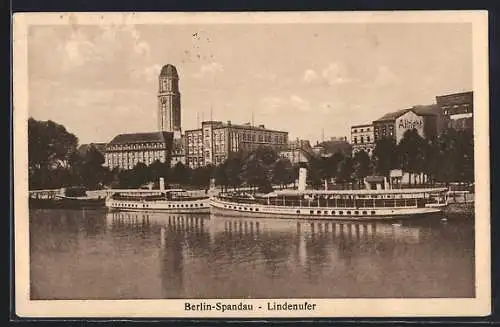 AK Berlin-Spandau, Lidenufer mit Dampfern