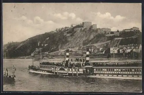 AK Ehrenbreitstein, Dampfer vor der Festung