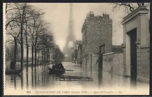 AK Paris, Inondations de janvier 1910, Quai de Grenelle et vue sur la Tour Eiffel