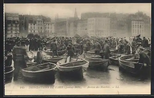 AK Paris, Inondations de janvier 1910, Arrivée des Matelots