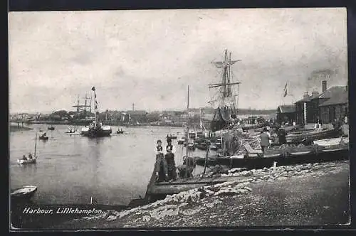 AK Littlehampton, Harbour