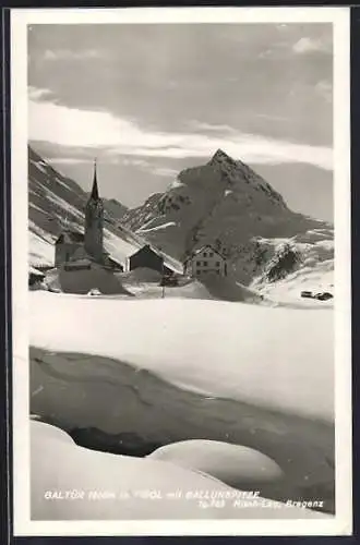 AK Galtür in Tirol, Ortsansicht mit Ballunspitze im Schnee