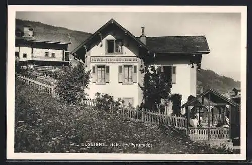 AK Euseigne, Hotel des Pyramides