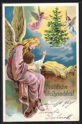AK Fröhliche Weihnachten!, Kind und Weihnachtsengel mit einem Weinachtsbaum