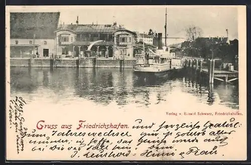 AK Friedrichshafen, Ortsansicht mit Schiff und Steg