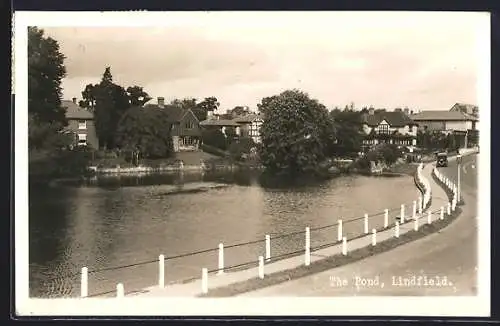 AK Lindfield, The Pond