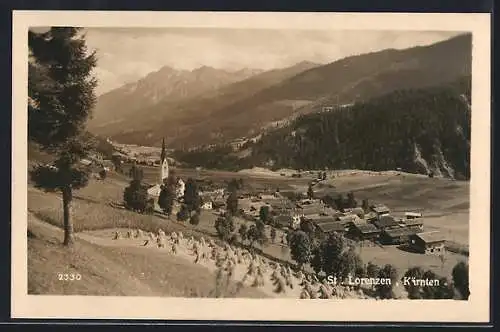 AK St. Lorenzen, Ortsansicht mit Kirche und weitem Talblick
