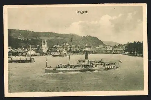AK Bregenz, Seitenraddampfer bei der Ausfahrt aus dem Hafen