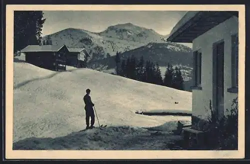 AK Schwaz /Tirol, Gasthof Grafenast mit Skifahrer im Schnee