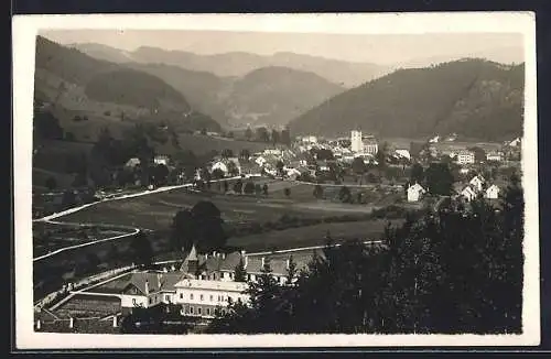 AK Türnitz, Erholungsheim Auhof und Ortschaft vom Berg aus gesehen