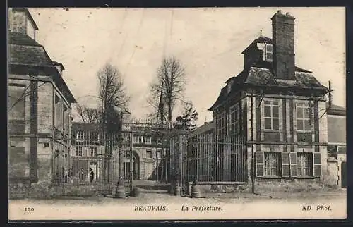 AK Beauvais, La Préfecture