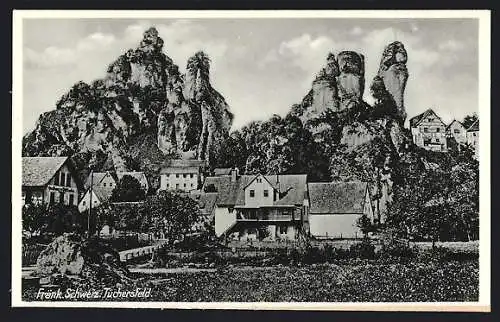 AK Tüchersfeld /Fränk. Schweiz, Gesteinsfromationen über Ortschaft