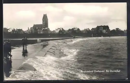 AK Cuxhaven, Uferpartie bei Sturmflut