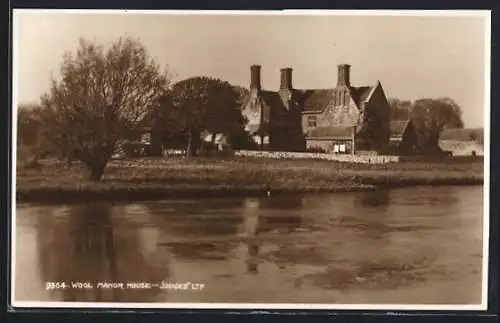 AK Wool, Manor House