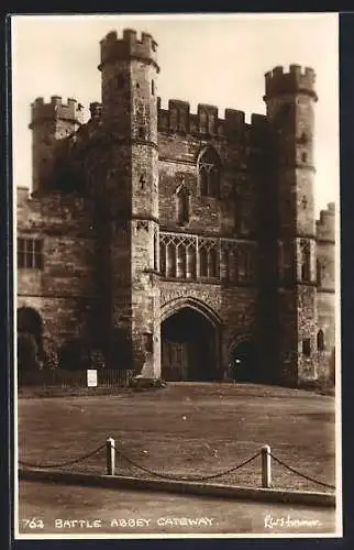 AK Battle, Abbey Gateway