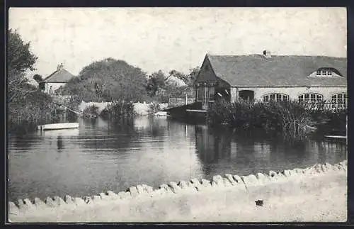 AK Bracklesham Bay, Pond Barn