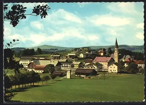 AK Hof bei Salzburg, Ortseingang mit Blick auf die Kirche