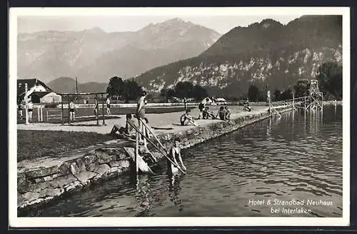 AK Interlaken, Hotel und Strandbad Neuhaus mit Badegästen