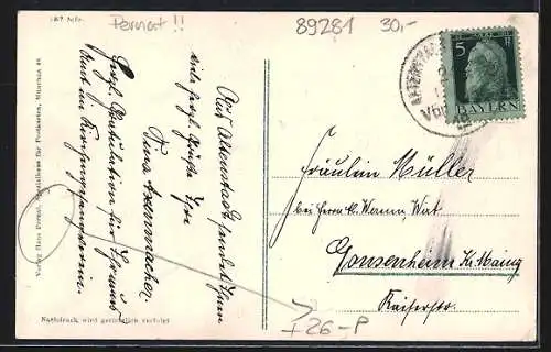 Künstler-AK sign. Hans Pernat: Altenstadt a. Iller, Strassenpartie mit Auto, Gesamtansicht mit Bergpanorama