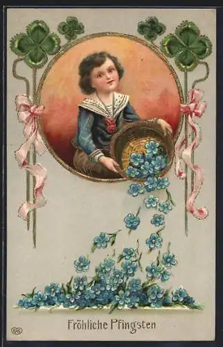 Präge-AK Fröhliche Pfingsten, Kleiner Junge mit Kleeblättern und Vergissmeinnicht