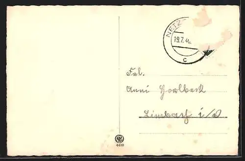 AK Briefmarkensprache, hübsche junge Dame, Herz