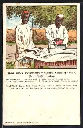 Lithographie Tabora, Zwei Einheimische bügeln ihre Wäsche mit einem Dalli-Bügeleisen