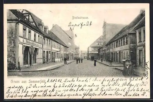 AK Sommerfeld /N.-L., Partie in der Breitestrasse mit Passanten und Geschäften