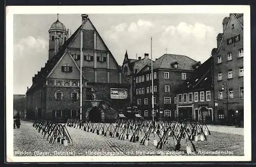 AK Weiden /Bayer. Ostmark, Hindenburgplatz mit Rathaus im Zeichen des Arbeitsdienstes