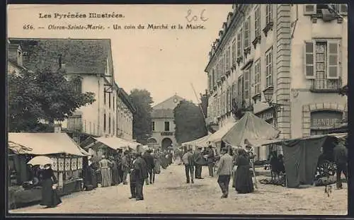 AK Oloron-Sainte-Marie, Un coin du Marché et la Mairie