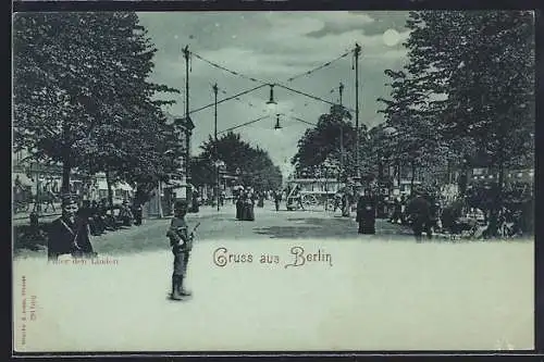 Mondschein-AK Berlin, Unter den Linden mit Passanten