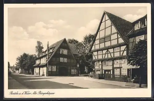 AK Rinteln a. d. Weser, Alte Bürgerhäuser mit Strassenpartie