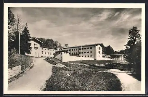 AK Berchtesgaden-Stanggass, Blick auf das Versehrten-Krankenhaus
