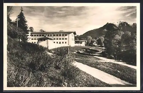 AK Berchtesgaden-Stanggass, Blick auf das Versehrten-Krankenhaus