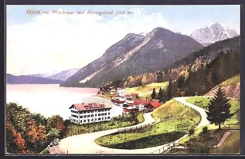 AK Urfeld a. Walchensee, Ortsansicht mit Herzogstand