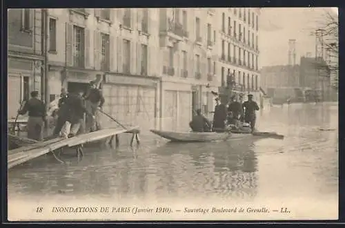 AK Paris, Sauvetage Boulevard de Grenelle lors des inondations de janvier 1910
