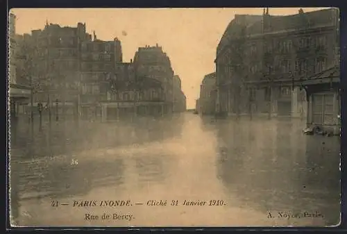 AK Paris, Rue de Bercy inondée lors de la crue de 1910