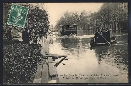 AK Paris, La Grande Crue de la Seine (Janvier 1910), L`Avenue Montaigne