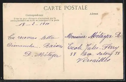 AK Paris, Les Marins arment les Canots Berthon devant la Caserne de la Cité, Crue de la Seine 1910