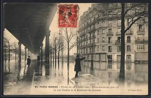 AK Paris, Inondation de 1910, Rue Clodion et Boulevard de Grenelle sous les eaux
