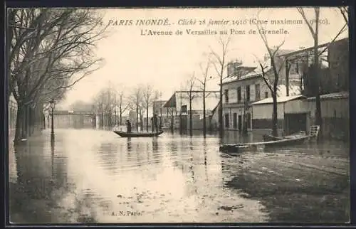AK Paris, L`Avenue de Versailles inondée au Pont de Grenelle, crue de 1910