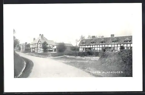 AK Pembridge, Lower Almshouses