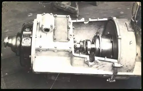 11 Fotografien Auto & OHV - Motoren - Fabrikation, Fahrzeugmontage, Motorenschlosser, Ingenieure für Maschinenbau