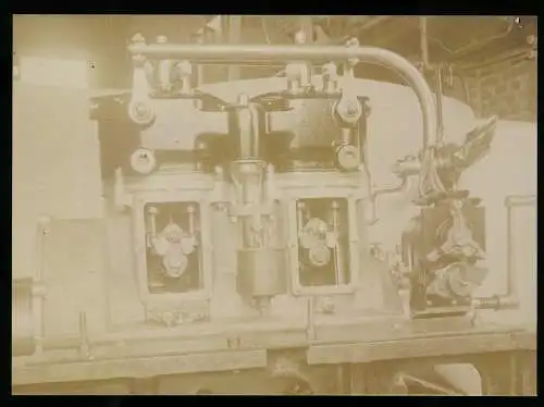 11 Fotografien Auto & OHV - Motoren - Fabrikation, Fahrzeugmontage, Motorenschlosser, Ingenieure für Maschinenbau