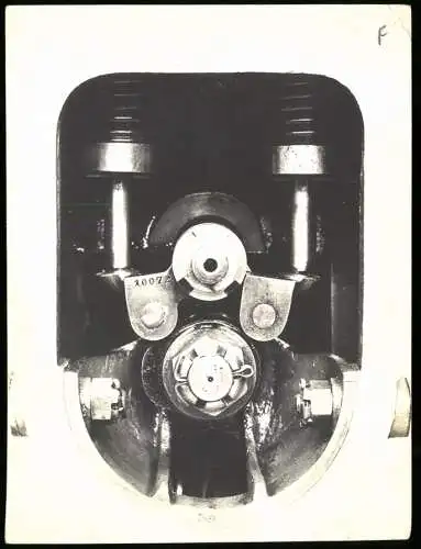11 Fotografien Auto & OHV - Motoren - Fabrikation, Fahrzeugmontage, Motorenschlosser, Ingenieure für Maschinenbau