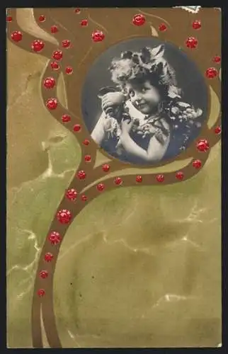Foto-Collage-AK Kleines Mädchen im Dionysus-Kostüm schüttet Weinglas aus, Blumen-Ornament