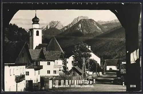 AK Panzendorf /Osttirol, Ortsansicht mit Kirche