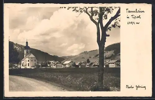 AK Tannheim, Panorama des Ortes von der Landstrasse aus